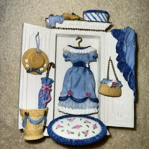 Avon Fine Collectibles A Woman's Summer Miniature Wardrobe Suzanna’s Sundress - Picture 1 of 7